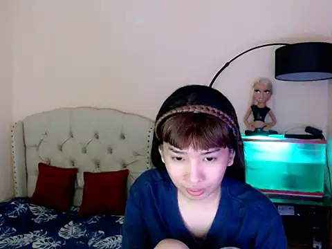 ShantalFoxxy  online show from 03-11-26, 01:06