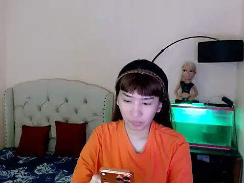 ShantalFoxxy  online show from 03-20-26, 12:48