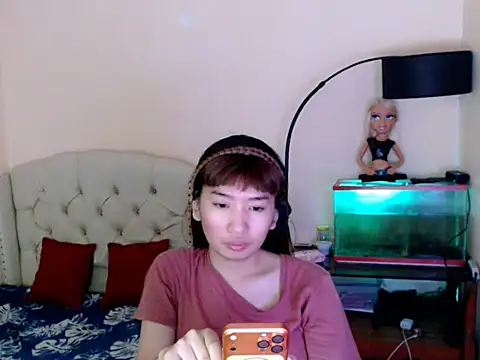 ShantalFoxxy  online show from 04-25-26, 01:41