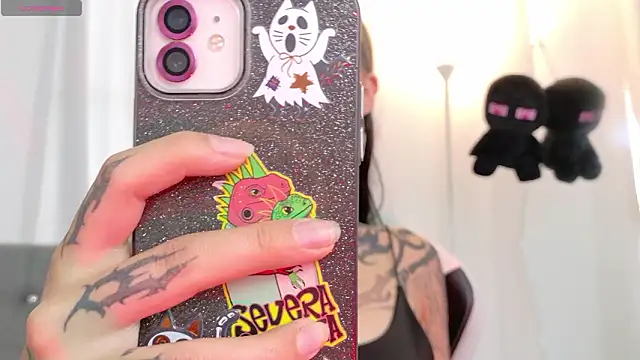 sara queen10 online show from 02-18-26, 05:53