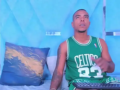 Snapshot of DaylesAndHarry chatting on 09-19-25, 01:12 DaylesAndHarry online show from 09-19-25, 01:12