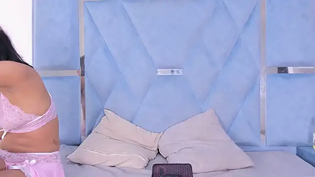 Snapshot of DaylesAndHarry chatting on 09-22-25, 12:40 DaylesAndHarry online show from 09-22-25, 12:40