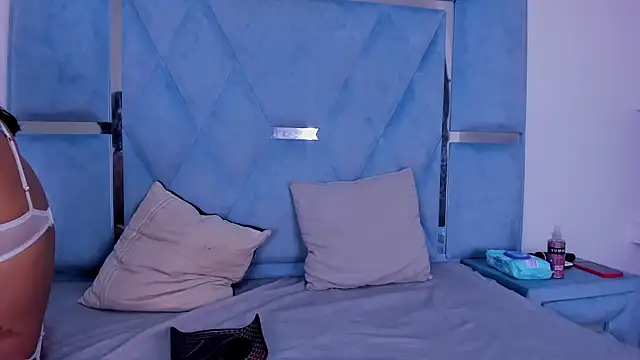 Snapshot of DaylesAndHarry chatting on 10-07-25, 01:08 DaylesAndHarry online show from 10-07-25, 01:08