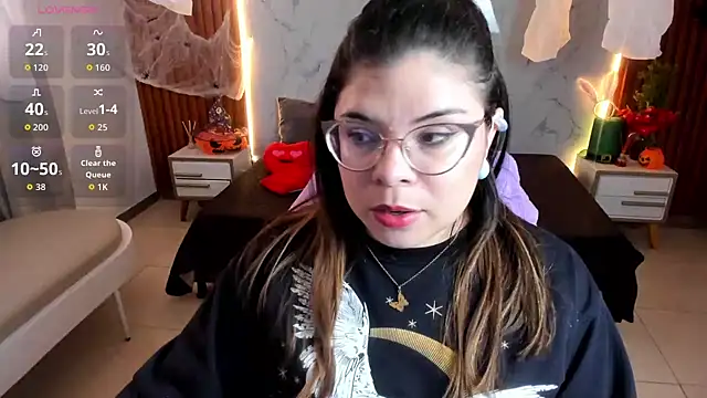 Snapshot of shasha_bloom chatting on 10-28-25, 07:38 shasha bloom online show from 10-28-25, 07:38