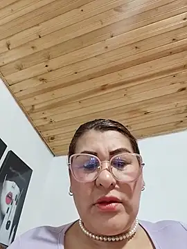 AlexxiaaMat online show from 04-28-26, 11:04