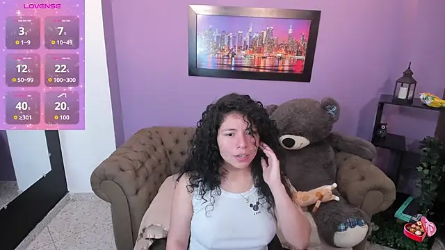 Snapshot of angelita_martins chatting on 10-25-25, 03:36 angelita martins online show from 10-25-25, 03:36