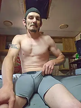 mike42088 online show from 04-17-26, 01:58