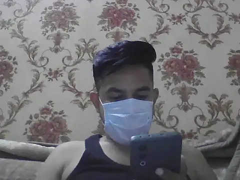 Snapshot of NIVAN_7251 chatting on 11-13-25, 12:48 NIVAN 7251 online show from 11-13-25, 12:48