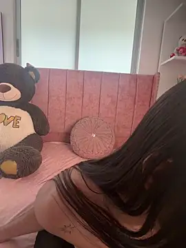 salomecute21 online show from 06-04-26, 11:27