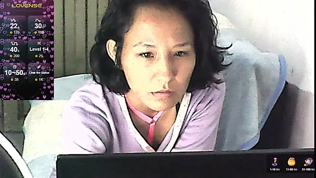 Snapshot of Natzu_Choi chatting on 10-06-25, 11:13 Natzu Choi online show from 10-06-25, 11:13