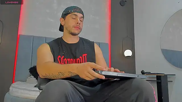 Liam walk  online show from 03-09-26, 11:09