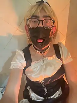 troiapompea online show from 10-19-25, 04:02