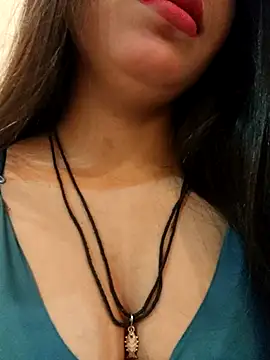 Maahhii 2 online show from 10-21-25, 06:30