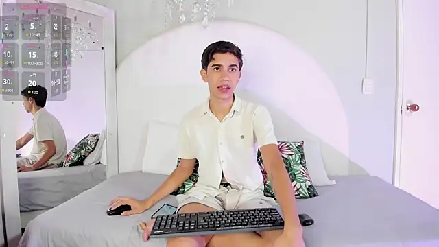 Snapshot of JoshuaSanzz chatting on 10-18-25, 03:31 JoshuaSanzz online show from 10-18-25, 03:31