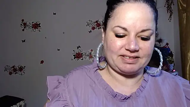 Snapshot of andreea2011 chatting on 10-07-25, 10:56 andreea2011 online show from 10-07-25, 10:56