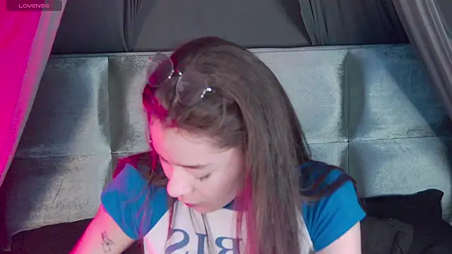 RavennMoonn online show from 10-08-25, 06:27