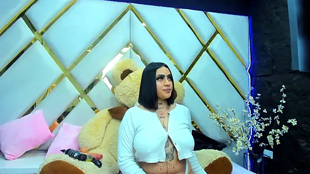 Snapshot of nikky_latin chatting on 09-30-25, 03:55 nikky latin online show from 09-30-25, 03:55