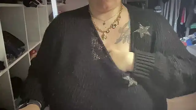 Bella x69 online show from 10-28-25, 08:51