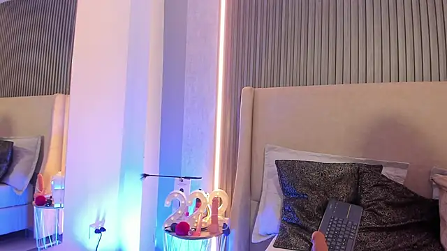 AbbyBeck online show from 09-19-25, 11:44