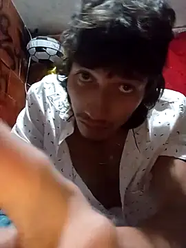 Snapshot of alexandercruz chatting on 12-13-25, 10:37 alexandercruz online show from 12-13-25, 10:37