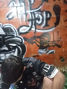 alexandercruz online show from 04-17-26, 01:52