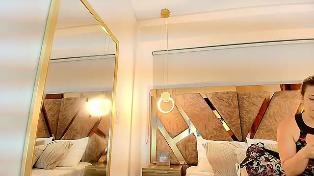 zarah andrew   online show from 12-15-25, 11:58