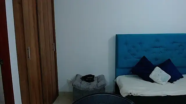 OrianaSaenz  online show from 03-06-26, 04:20