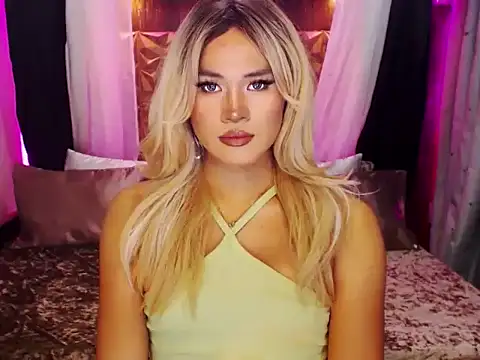 Snapshot of YllanaAltheaXxX chatting on 10-09-25, 06:11 YllanaAltheaXxX online show from 10-09-25, 06:11