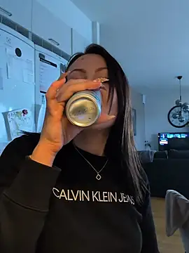 SwedishBaabe online show from 10-09-25, 10:57