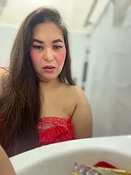 ashleygrahamts online show from 10-17-25, 01:14