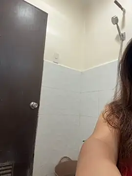 ashleygrahamts online show from 11-02-25, 12:57