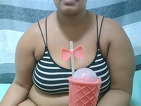 ThickHunn99 online show from 10-30-25, 07:43