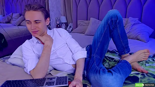 WilliamDyson online show from 10-13-25, 03:17