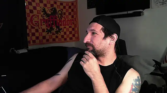 DevilPup75  online show from 10-06-25, 06:27