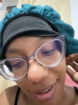 Valen1800 online show from 09-30-25, 02:05