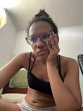 Valen1800 online show from 04-16-26, 07:47