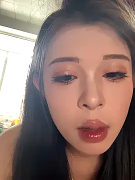 tuanzi125216 online show from 10-18-25, 05:32