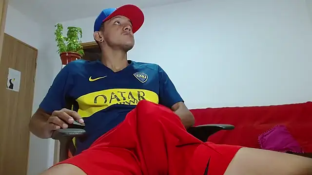 skinny23cm online show from 10-21-25, 12:17