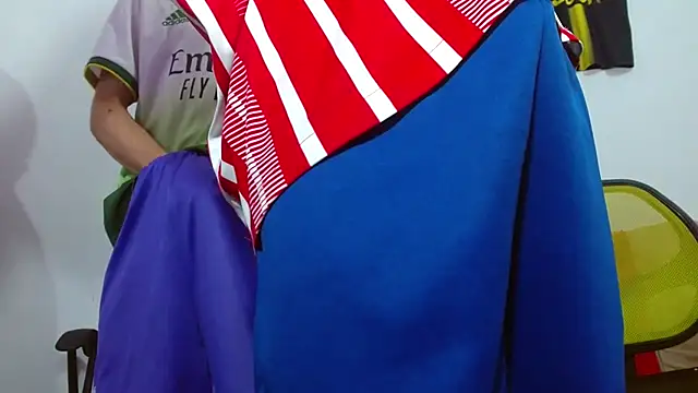 skinny23cm online show from 02-25-26, 04:05