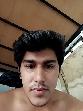 Snapshot of HarryChoudhary21 chatting on 10-12-25, 04:33 HarryChoudhary21 online show from 10-12-25, 04:33