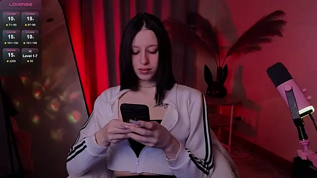 sex tezzi online show from 10-14-25, 09:59