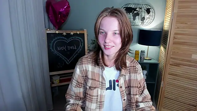 Madelaineses online show from 10-04-25, 02:59