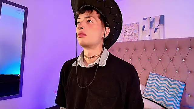 OzorioDany online show from 12-19-25, 06:53