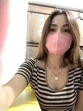 Snapshot of Baby-ladysweet20 chatting on 09-29-25, 10:31 Baby-ladysweet20 online show from 09-29-25, 10:31