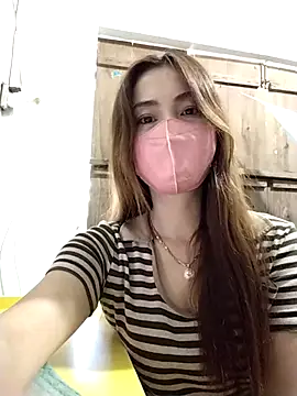 Snapshot of Baby-ladysweet20 chatting on 10-07-25, 01:14 Baby-ladysweet20 online show from 10-07-25, 01:14