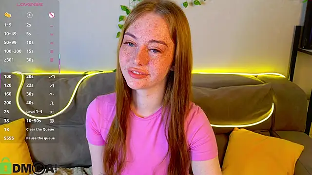 Snapshot of Roxy_Sunnny chatting on 11-03-25, 09:32 Roxy Sunnny online show from 11-03-25, 09:32