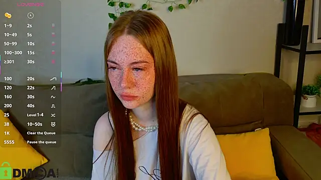 Snapshot of Roxy_Sunnny chatting on 11-04-25, 09:19 Roxy Sunnny online show from 11-04-25, 09:19