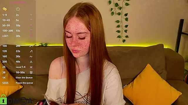 Snapshot of Roxy_Sunnny chatting on 11-12-25, 09:32 Roxy Sunnny online show from 11-12-25, 09:32