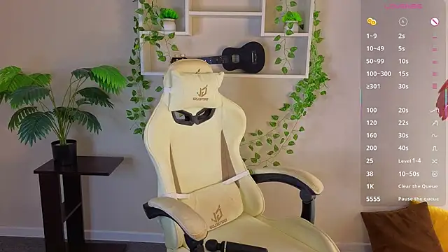 Snapshot of Roxy_Sunnny chatting on 12-16-25, 09:25 Roxy Sunnny online show from 12-16-25, 09:25