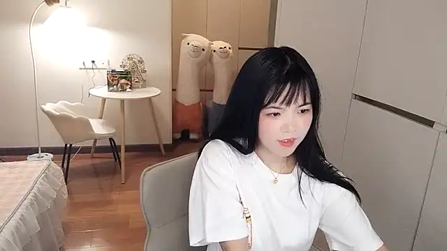 XiaoAnQi online show from 10-13-25, 12:38